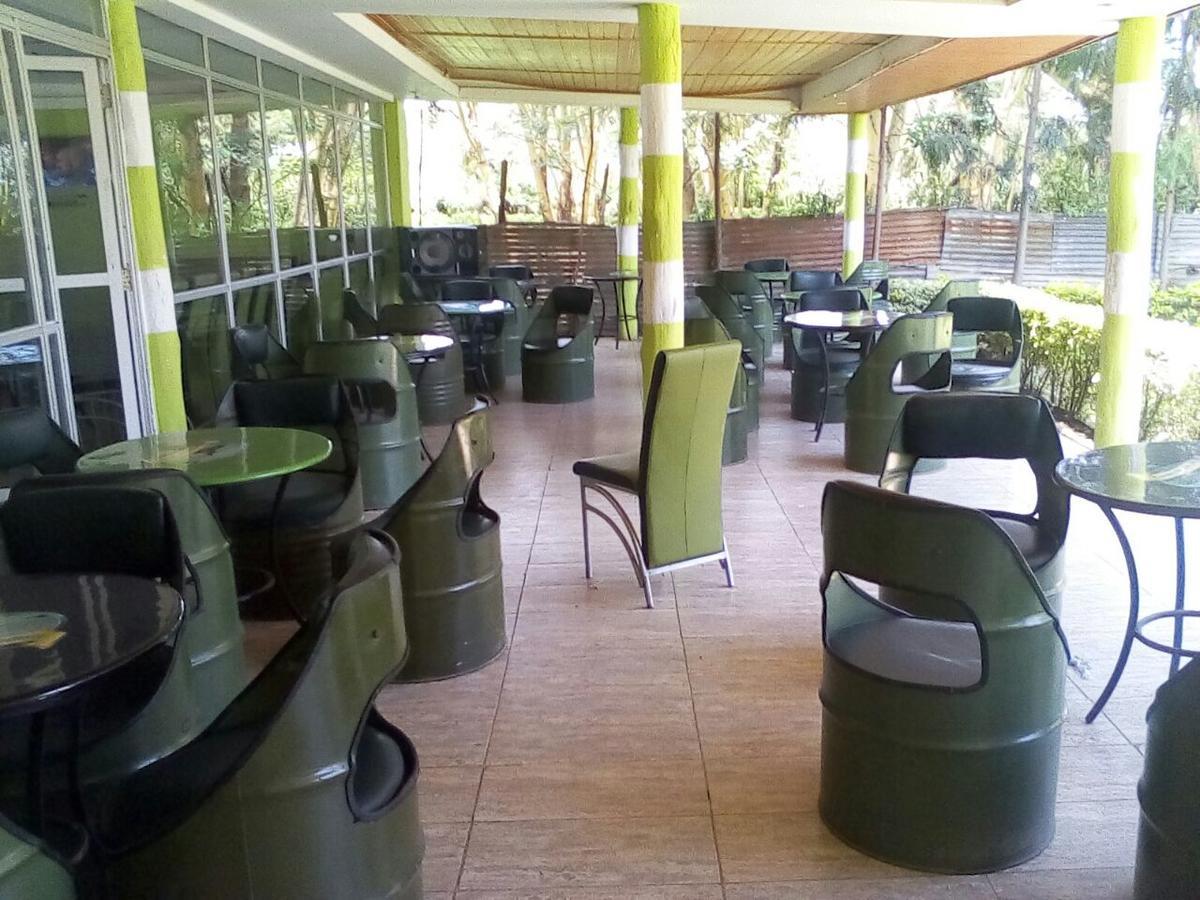 Hippo Safaris Resort Найваша Екстериор снимка